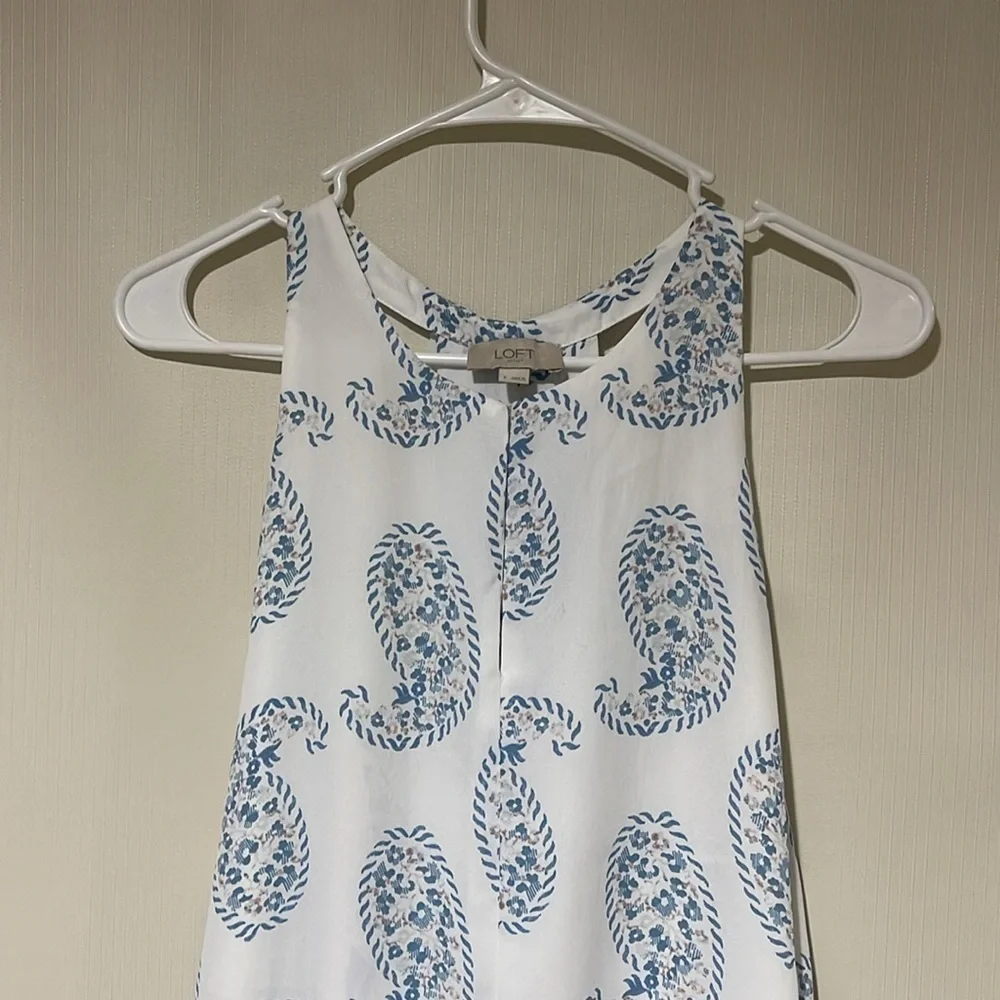 New Without Tags LOFT White and Blue Patterned Tank Blouse Size Small